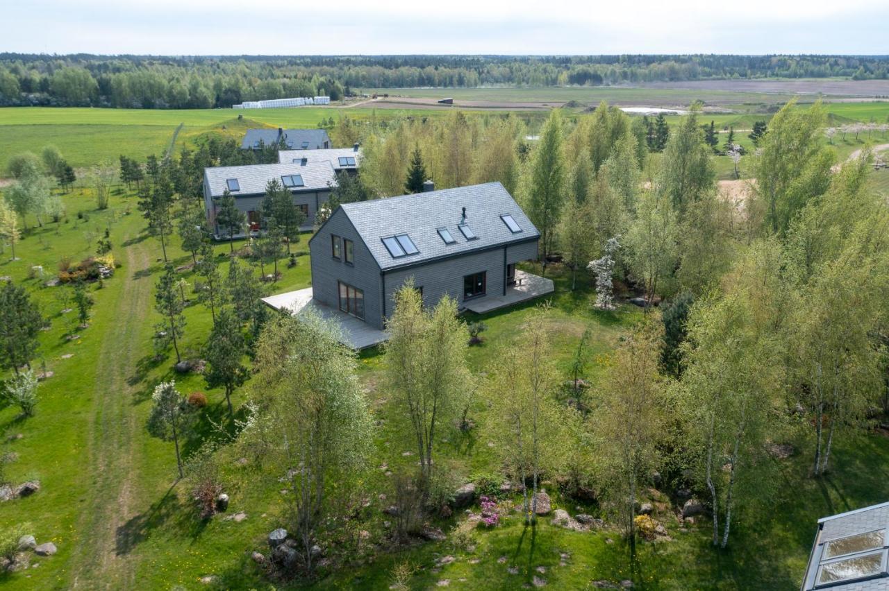Japoniskas Sodas Medomiskiai Exterior photo